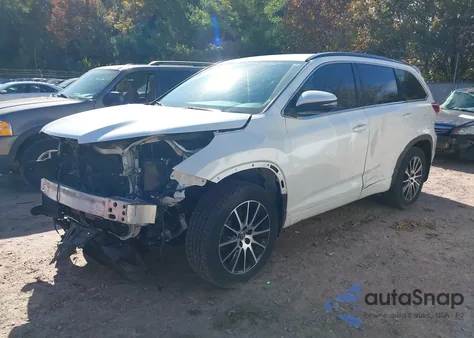 2017 Toyota Highlander Se from USA, damaged, VIN 5TDJZRFH2HS511388